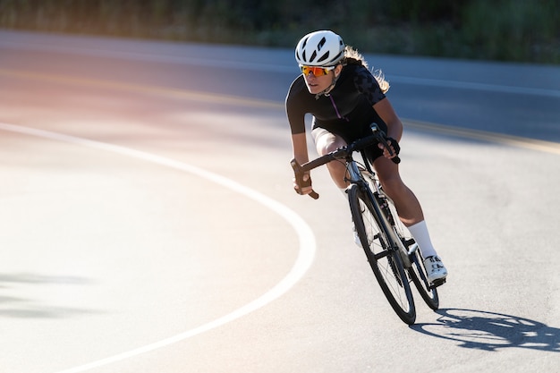 La polémica detrás del Triatlón: ¿es un deporte demasiado exigente y peligroso para los atletas?