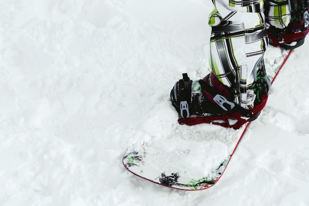 ¿Es el Snowboard un deporte peligroso? Polémica sobre su seguridad y regulación.