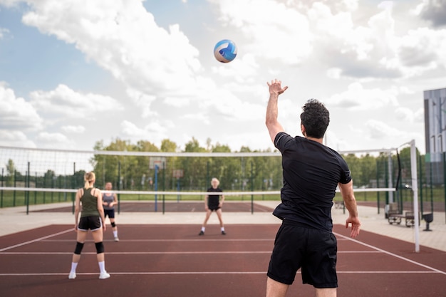 ¿Fue el Voleibol robado?: una polémica teoría que plantea que la historia oficial del Voleibol es falsa y que su verdadero origen ha sido ocultado.