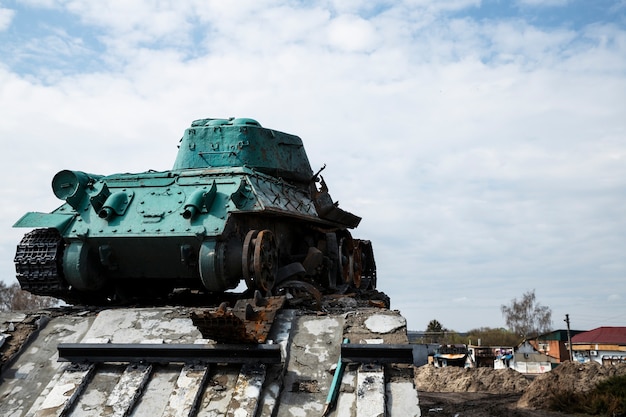 Descubre la impactante verdad detrás de Tank, el héroe de guerra que ocultaron en los libros de historia