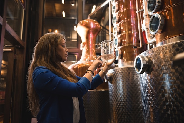 Descubre la verdad oculta detrás de Botellita de Jerez: ¿Héroes o villanos de la música mexicana?