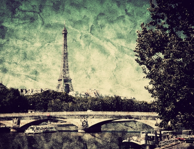El enigma de la Torre Eiffel