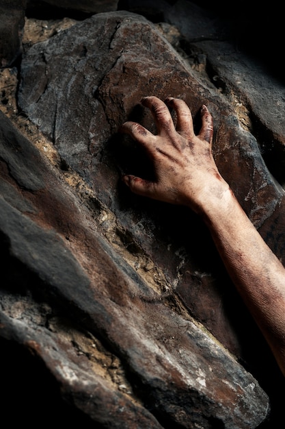 La Impactante Historia de Manos de Piedra