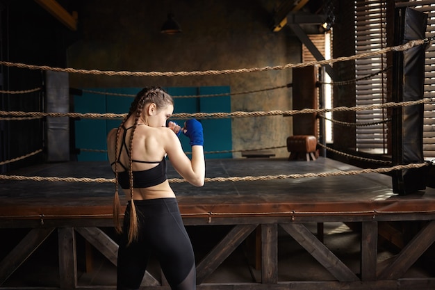 La impactante trayectoria de Ronda Rousey: secretos y verdades detrás de su éxito