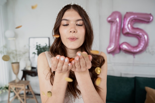 La sorprendente historia detrás de la celebración de los 15 años que no conocías