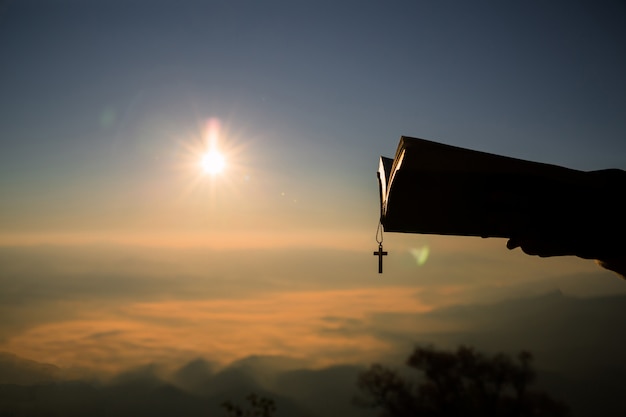 La verdadera historia de la religión cristiana