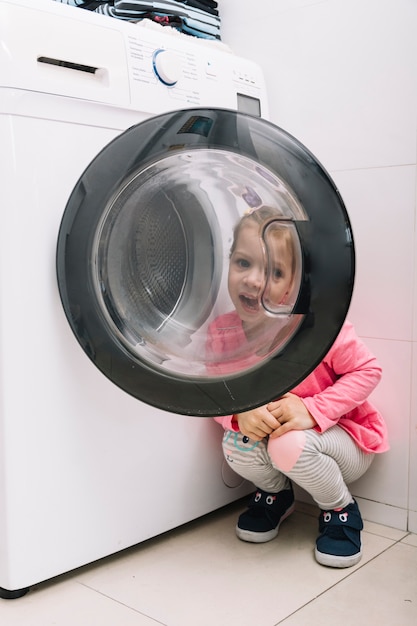 La verdadera historia del Niño Debajo del Lavadero