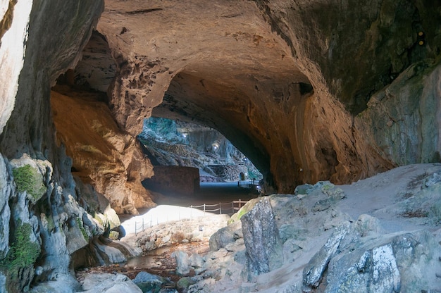 Sumérgete en la historia más oscura y misteriosa de Zugarramurdi