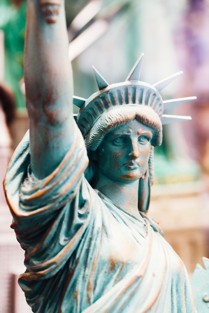 ¿Es America Olistone una viajera excepcional o simplemente una inventora de historias?