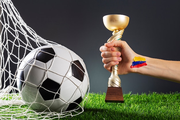 ¿Fue realmente el Real Madrid el equipo más exitoso en la Copa de Europa? Descubre la verdadera historia detrás del trofeo más codiciado del fútbol europeo y sorpréndete con los datos que nunca te contaron.