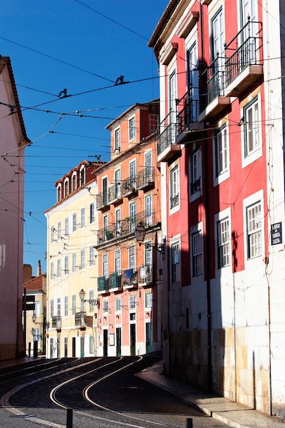 ¿Fueron las Hermanas Lisbon víctimas de una sociedad opresiva o responsables de sus propias decisiones?