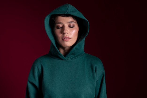 ¿Hoody: ¿un artista visionario o una máscara sin identidad?