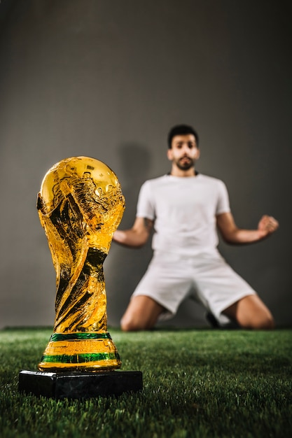 ¿La FIFA está más interesada en el dinero que en el desarrollo del deporte y la justicia en el fútbol?