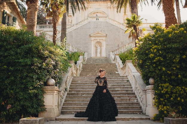 ¿Las Kardashian: ¿realeza de la fama o un imperio construido en secreto?