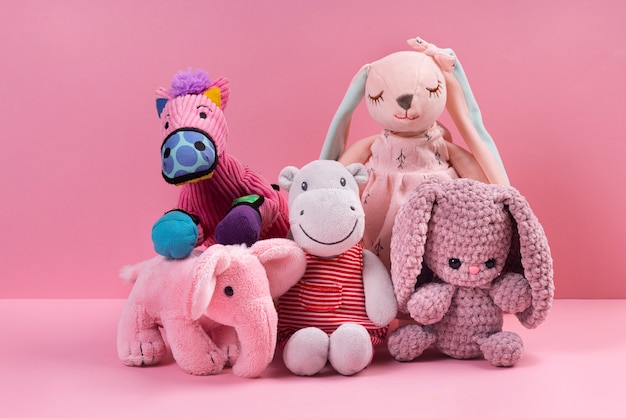 ¿Las muñecas como Nancy refuerzan estereotipos de género o fomentan la imaginación y la diversidad?