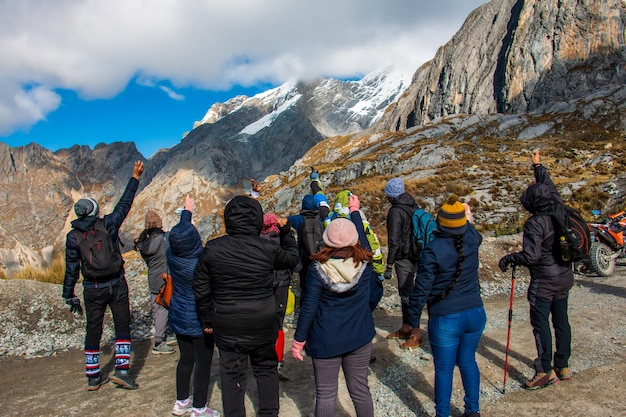 ¿Por qué deberíamos dejar de venerar a la Pachamama? Una reflexión sobre la explotación de la naturaleza.