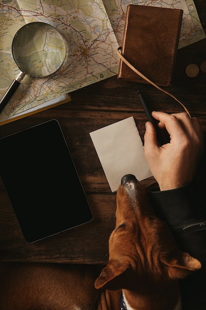 ¿Realmente encontró la felicidad? Descubre la verdad detrás de la historia de En Busca de la Felicidad y cuestiona tus propias creencias sobre el éxito y la realización personal.