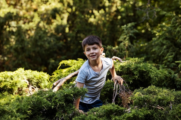 ¿Realmente era un salvaje? La reflexión sobre el tratamiento del Niño Salvaje en la sociedad.