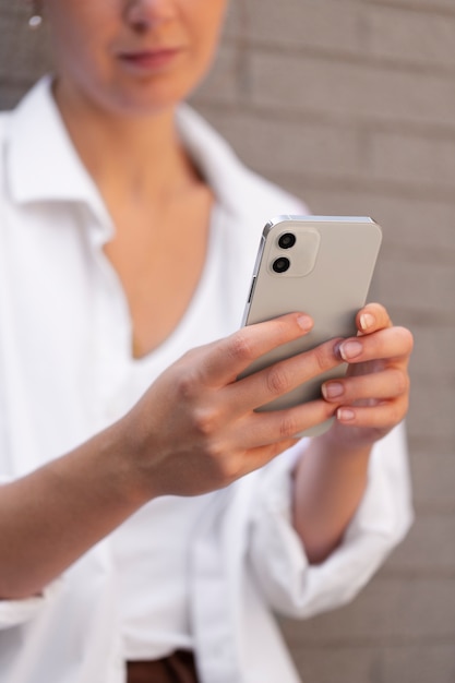 ¿WhatsApp es una herramienta de conexión global o una amenaza a la privacidad?